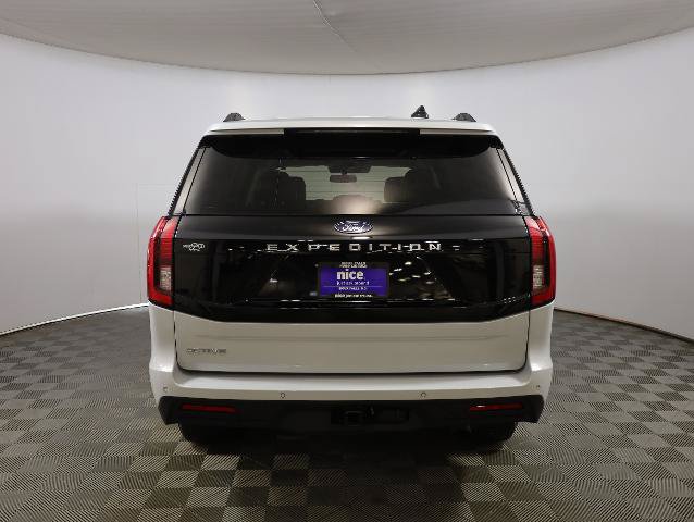 Certified 2025 Ford Expedition Active AWD/4WD image 7