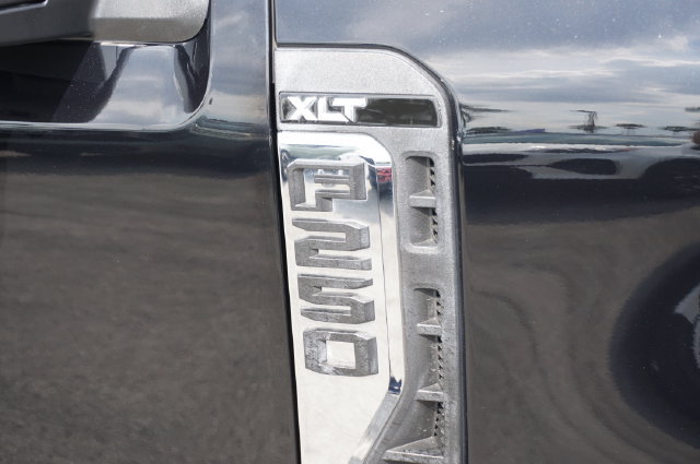 Certified 2025 Ford F250 XLT w/ FX4 Off-Road Package AWD/4WD image 37
