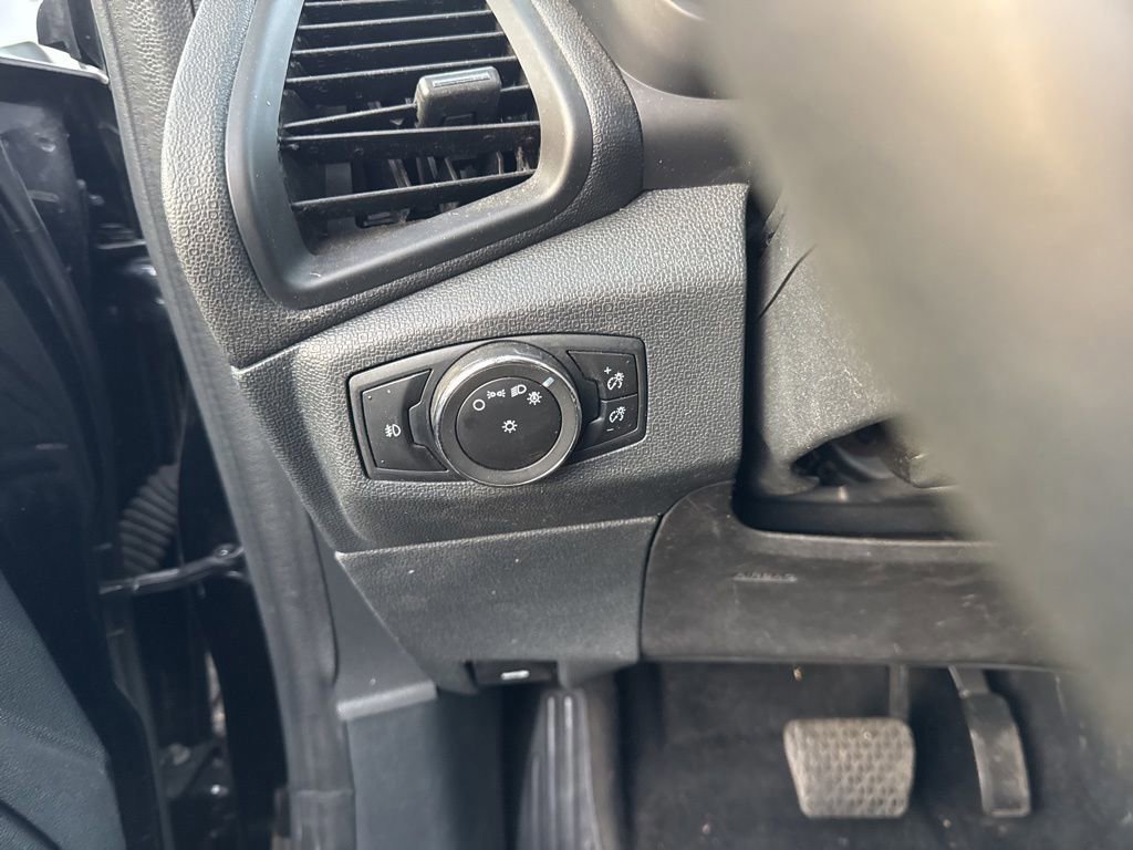 Certified 2019 Ford EcoSport SE image 12