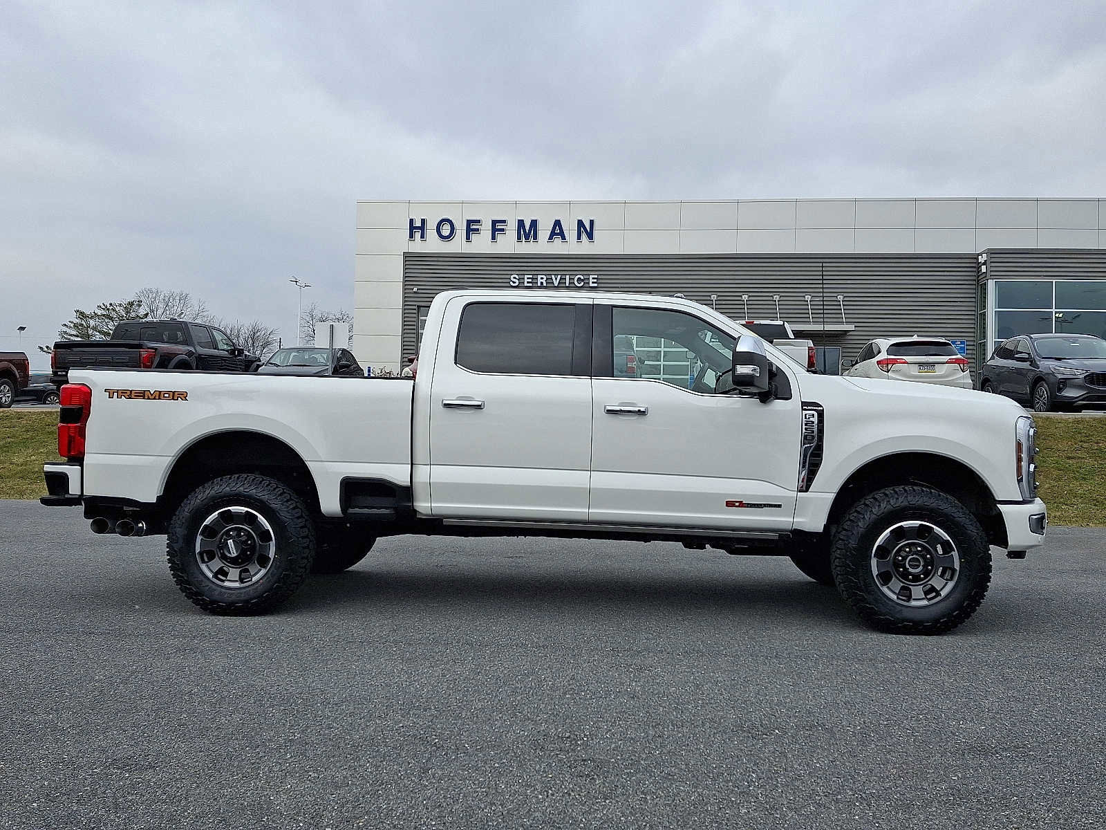 Certified 2024 Ford F250 Platinum w/ Tremor Off-Road Package image 5