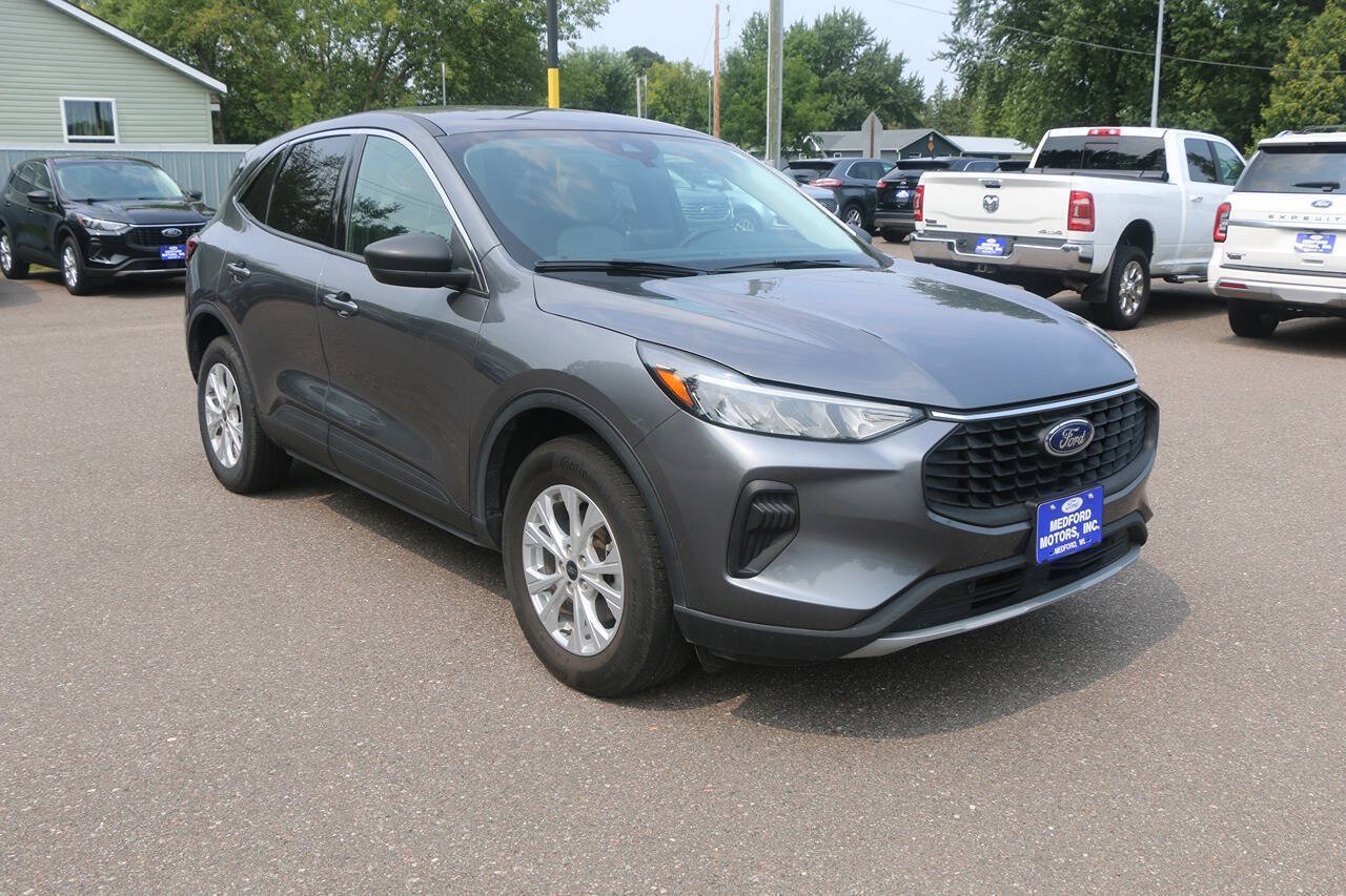 Certified 2024 Ford Escape Active AWD/4WD image 11