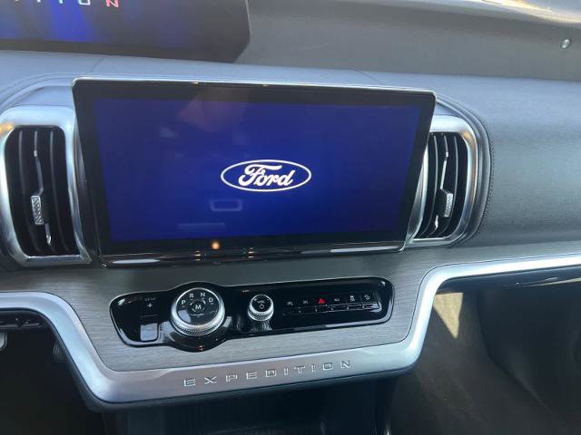 Certified 2025 Ford Expedition Platinum w/ Driver's Package AWD/4WD image 21