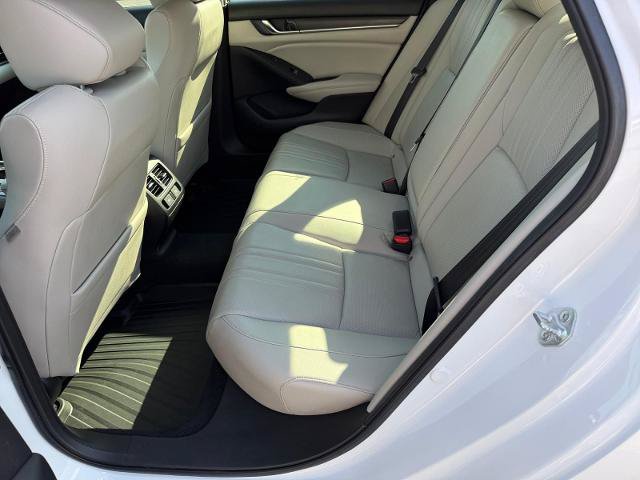 Used 2022 Honda Accord Touring image 12