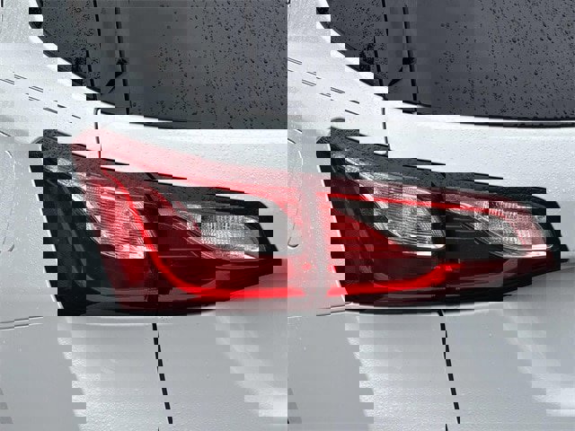 Used 2020 Chevrolet Equinox Premier image 11