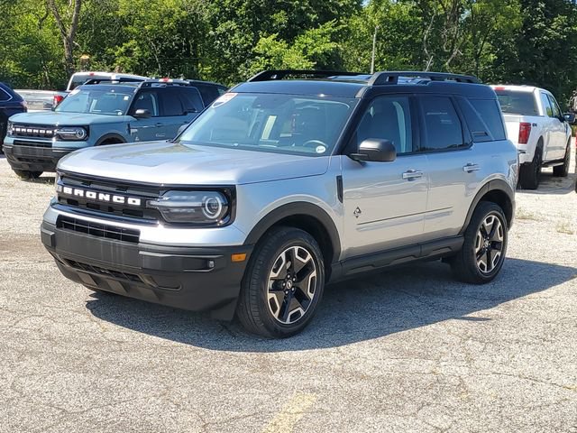 Certified 2023 Ford Bronco Sport Outer Banks AWD/4WD image 2