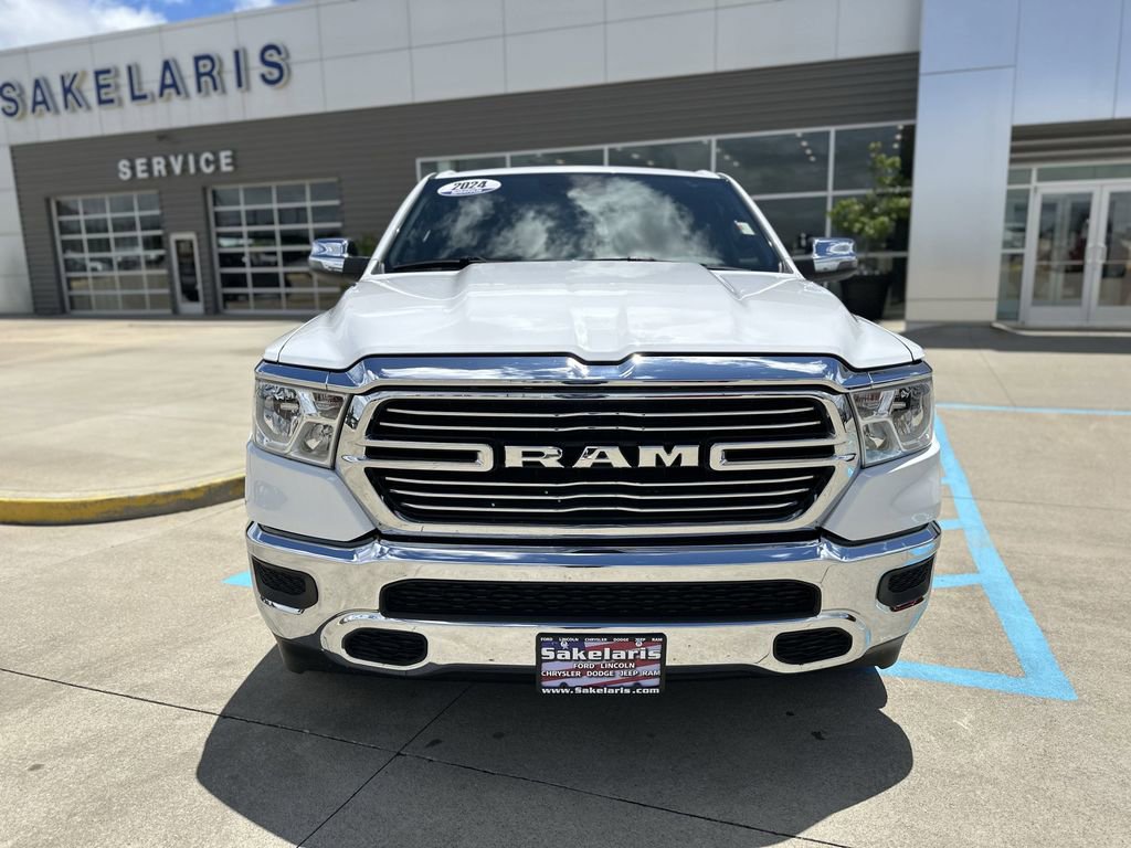Used 2024 RAM 1500 Laramie AWD/4WD image 2