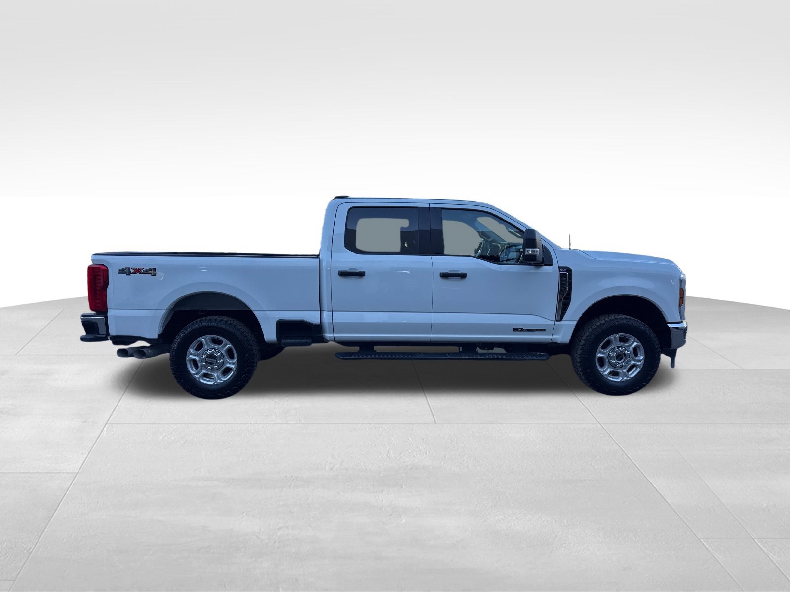 Certified 2025 Ford F250 XLT AWD/4WD image 6