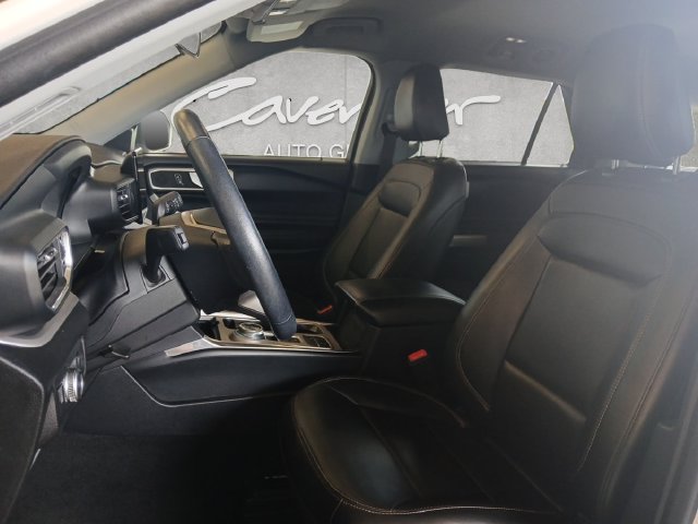 Certified 2022 Ford Explorer XLT w/ Equipment Group 202A RWD image 20