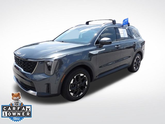 Used 2024 Kia Sorento S w/ Panoramic Sunroof Package FWD image 3