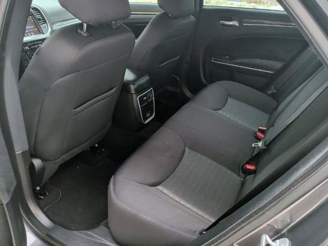 Used 2022 Chrysler 300 Touring w/ Sport Appearance Package image 12