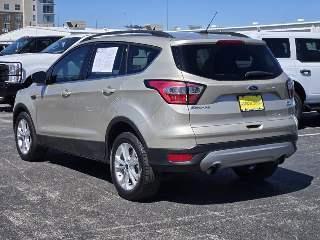 Certified 2017 Ford Escape SE w/ Equipment Group 201A image 5