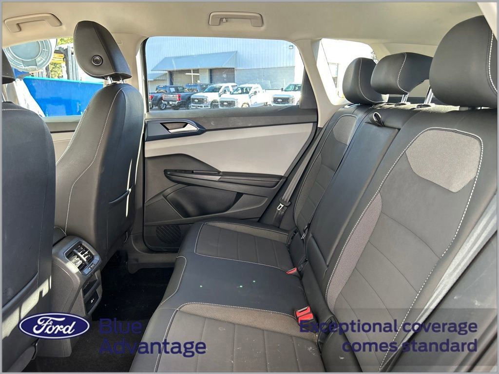 Used 2024 Volkswagen Taos SE image 10