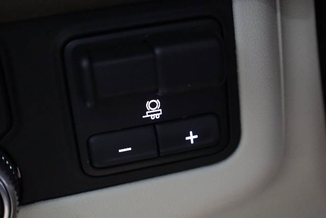 Used 2021 GMC Yukon XL Denali w/ Denali Premium Package AWD/4WD image 37