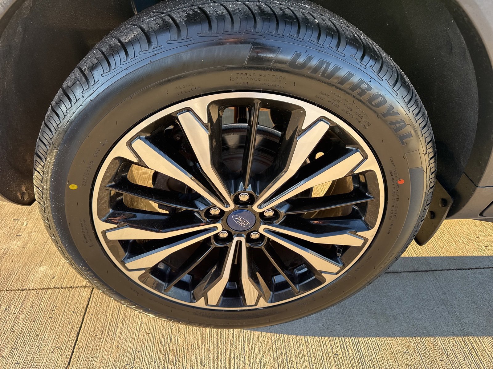 Certified 2022 Ford Escape SEL w/ SEL Stealth AWD Package image 21