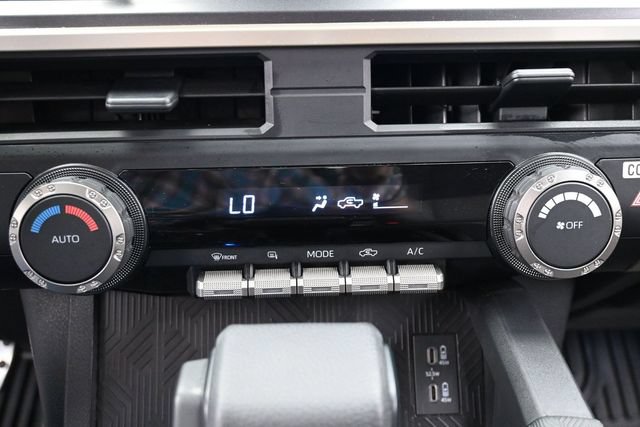Used 2025 Toyota Tacoma TRD Sport AWD/4WD image 21