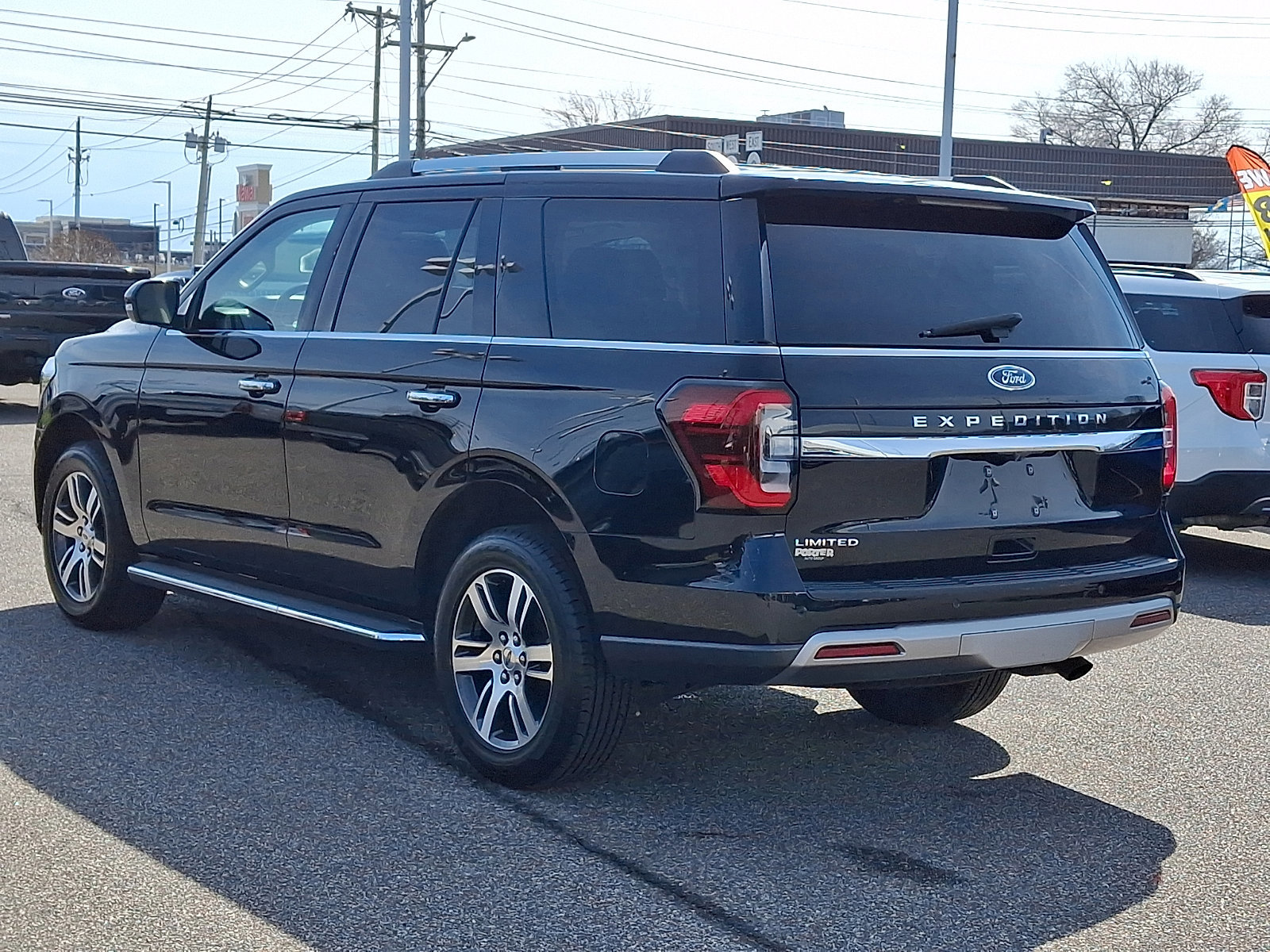 Certified 2023 Ford Expedition Limited image 4