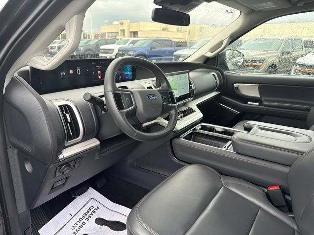 Certified 2025 Ford Expedition Active AWD/4WD image 10