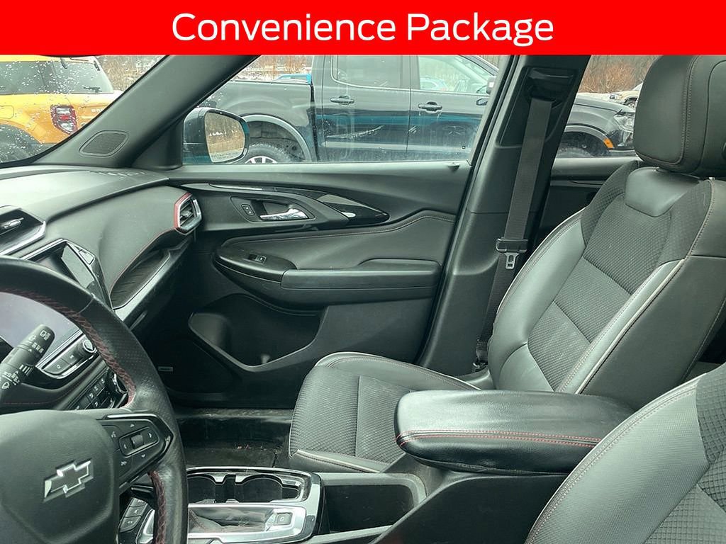 Used 2021 Chevrolet TrailBlazer RS w/ Sun and Liftgate Package image 7
