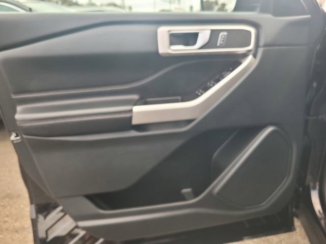 Certified 2022 Ford Explorer XLT image 16