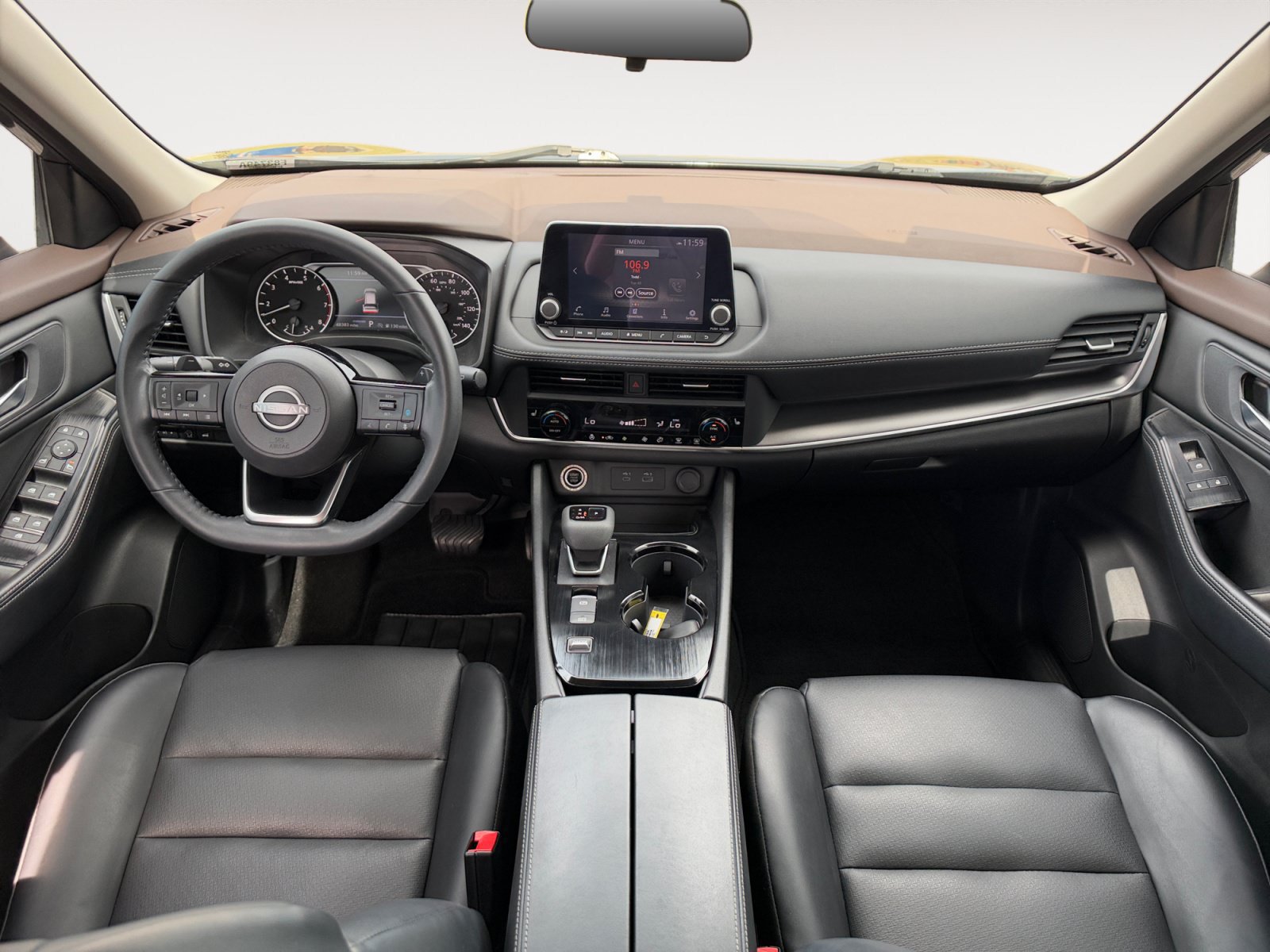 Used 2023 Nissan Rogue SV w/ SV Premium B Package FWD image 10