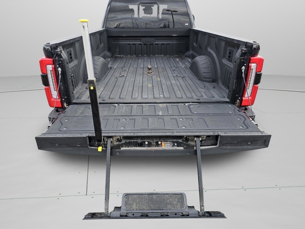 Certified 2024 Ford F450 Limited image 29