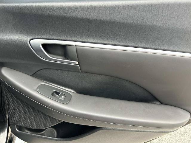 Used 2023 Hyundai Sonata SEL w/ Convenience Package FWD image 21