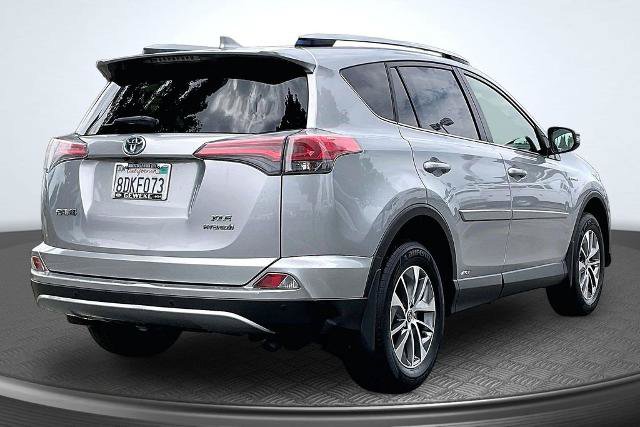 Used 2018 Toyota RAV4 XLE w/ Convenience Package AWD/4WD image 2