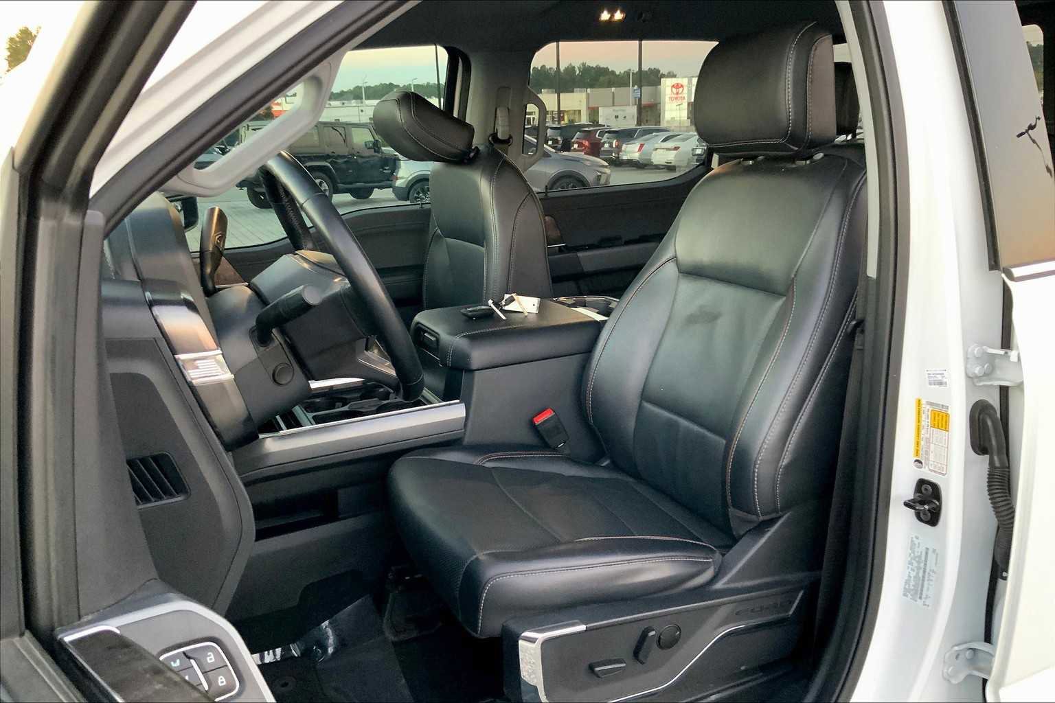 Certified 2024 Ford F250 Lariat w/ Lariat Ultimate Package image 10