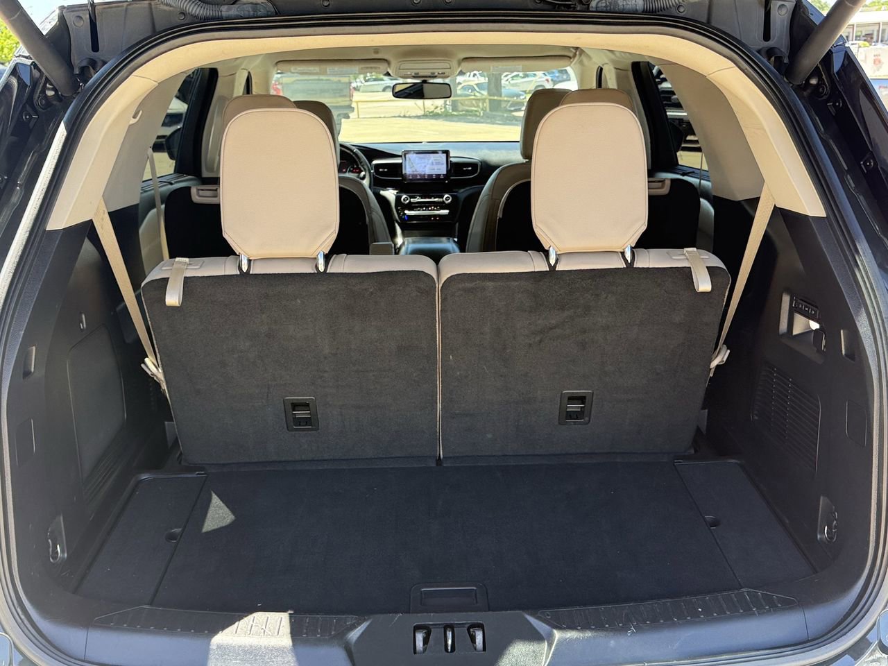 Certified 2022 Ford Explorer Limited w/ Equipment Group 301A image 30