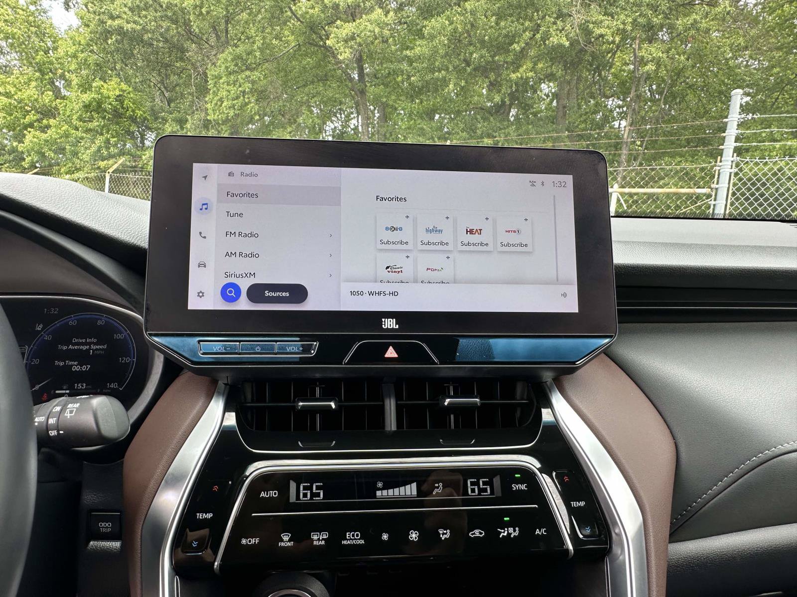 Used 2023 Toyota Venza Limited AWD/4WD image 11
