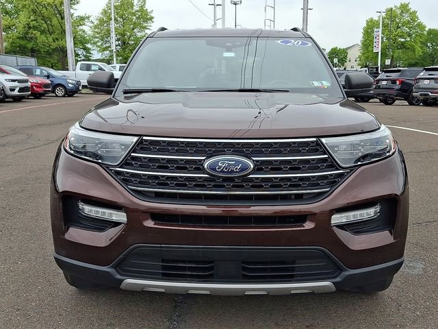 Certified 2020 Ford Explorer XLT w/ Equipment Group 202A AWD/4WD image 2