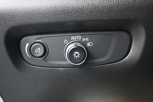 Used 2023 Chevrolet Traverse LT w/ LPO, Floor Liner Package AWD/4WD image 8