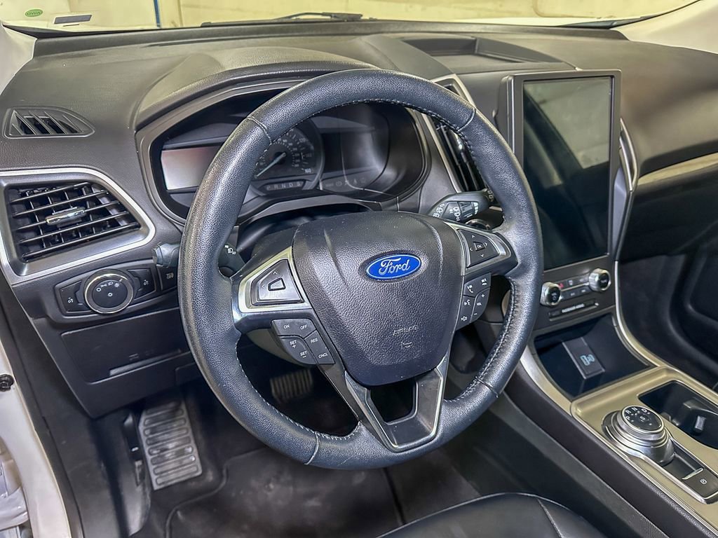 Certified 2024 Ford Edge SEL image 25