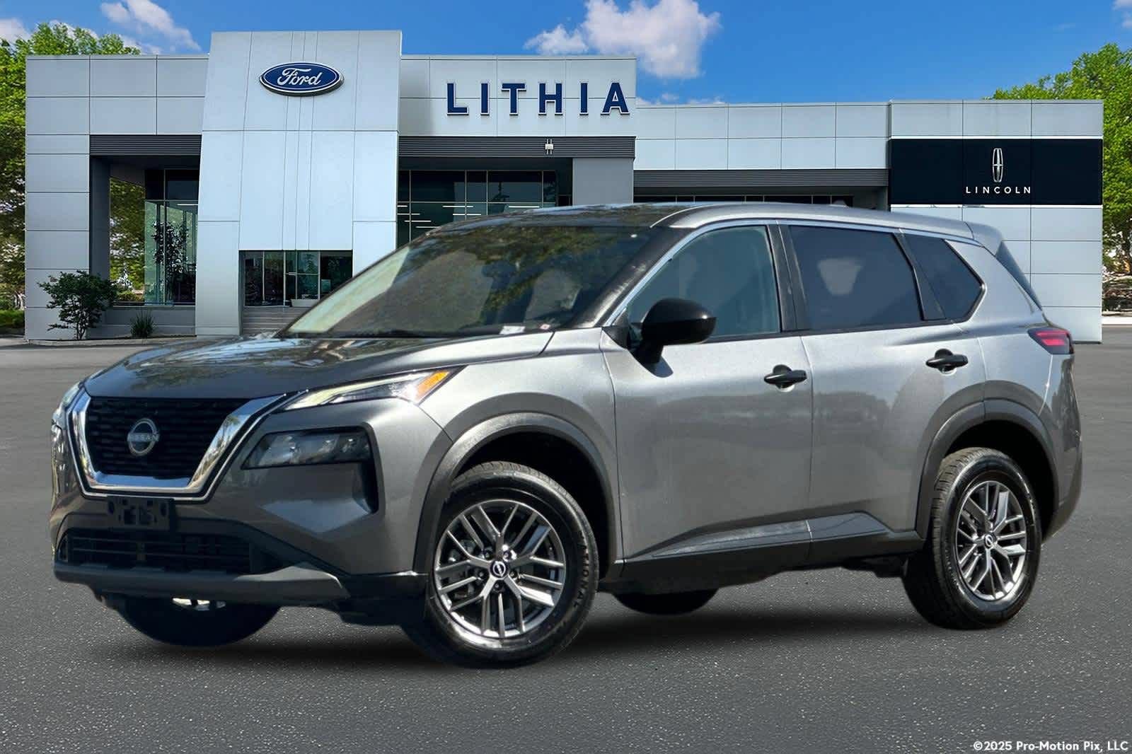 Used 2023 Nissan Rogue S AWD/4WD video 1