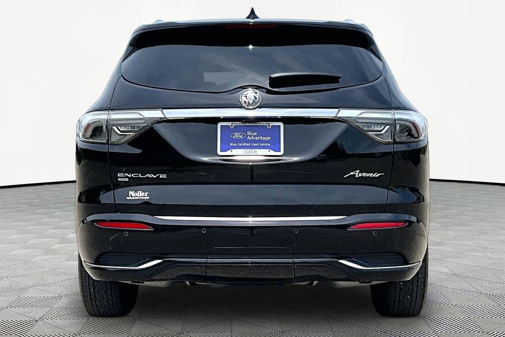 Used 2023 Buick Enclave Avenir w/ Avenir Technology Package AWD/4WD image 4