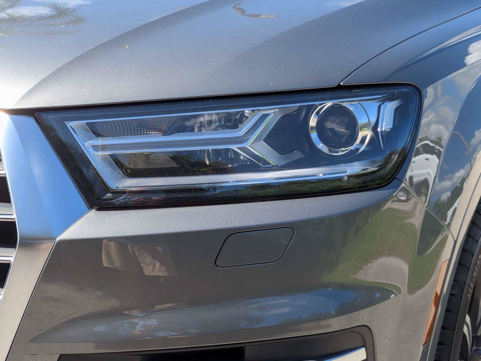 Used 2017 Audi Q7 3.0T Premium AWD/4WD image 12