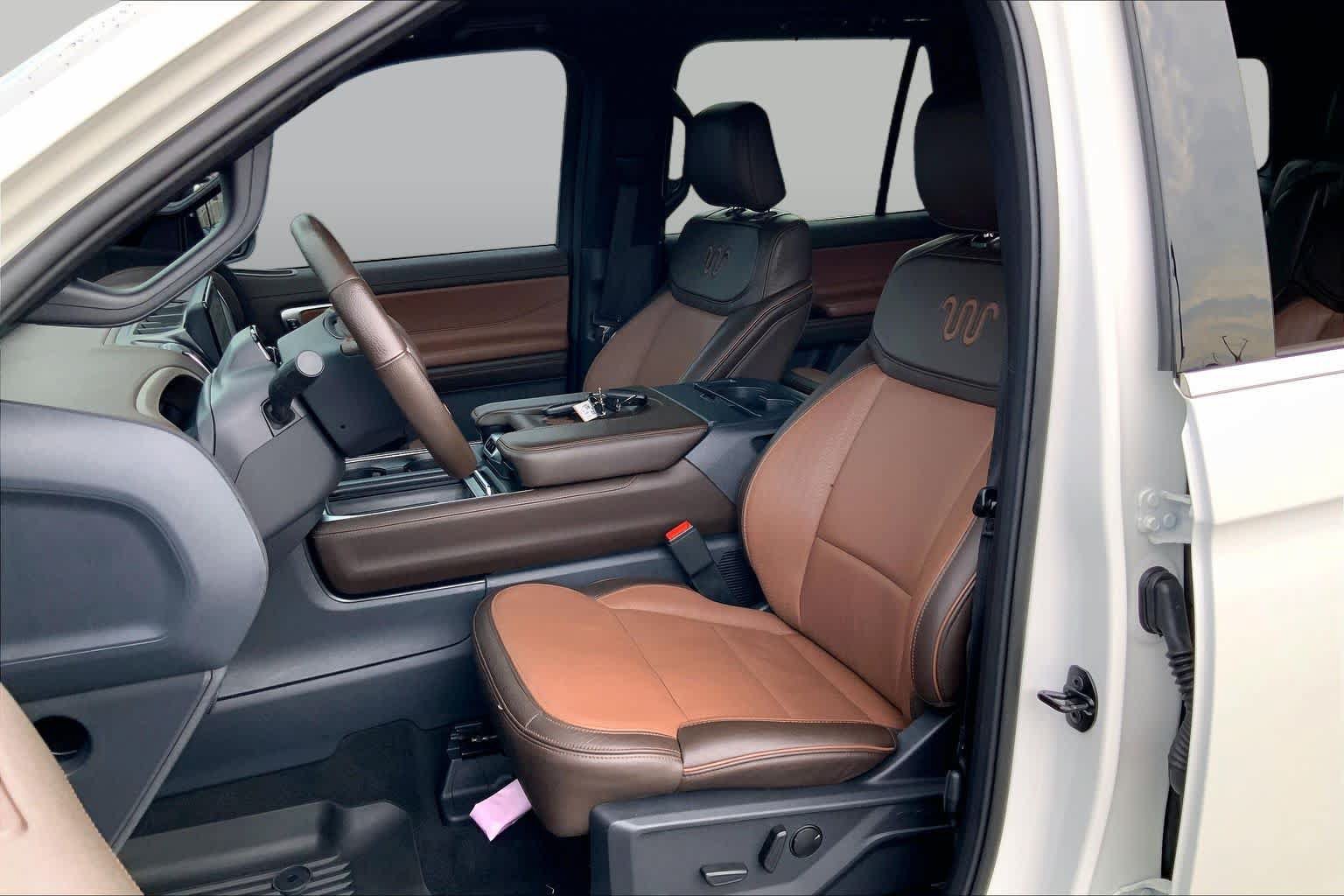 Certified 2025 Ford Expedition King Ranch AWD/4WD image 8