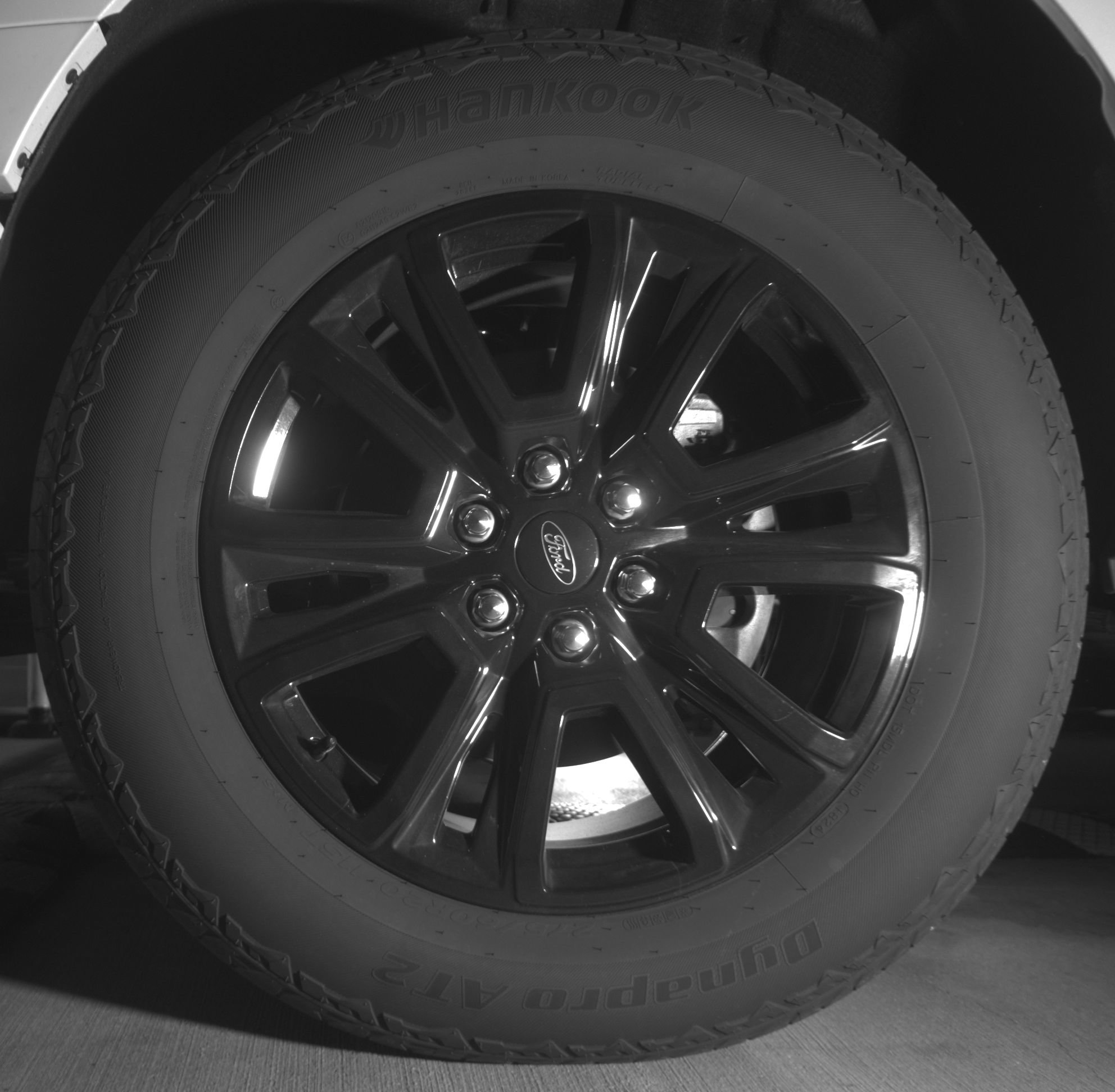 Certified 2024 Ford F150 Platinum w/ FX4 Off-Road Package AWD/4WD image 11