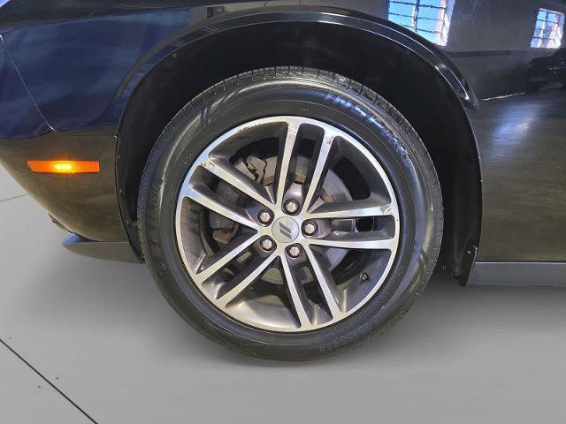 Used 2019 Dodge Challenger SXT AWD/4WD image 18