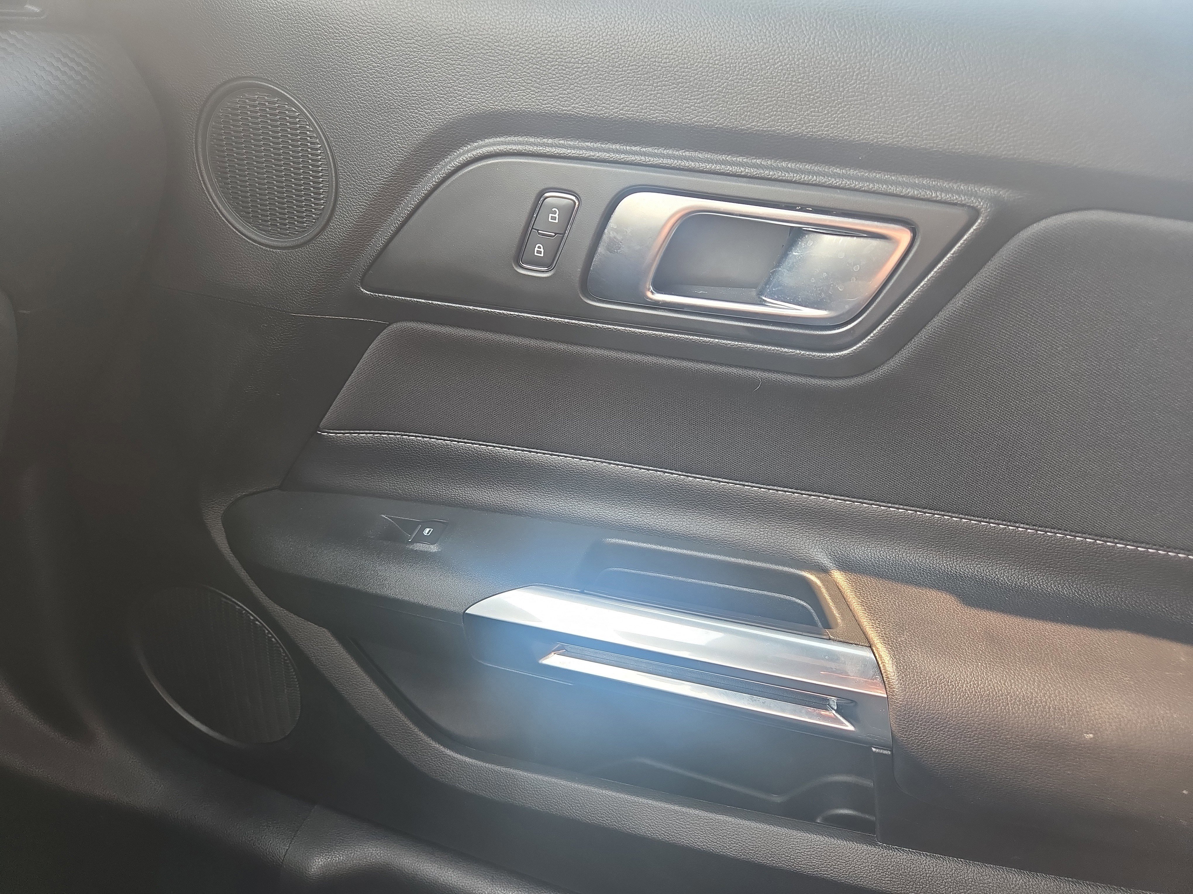 Certified 2021 Ford Mustang Convertible w/ Equipment Group 101A image 30