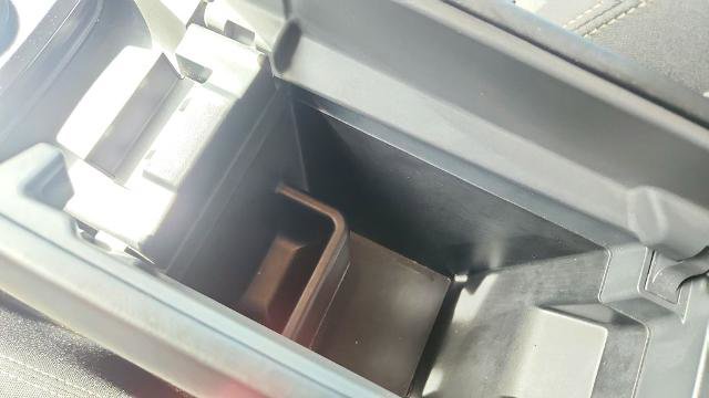 Used 2023 Nissan Rogue S image 15