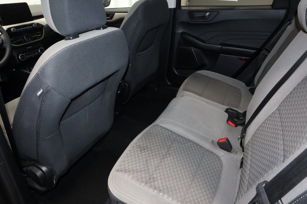 Certified 2022 Ford Escape SE w/ Cold Weather Package image 21