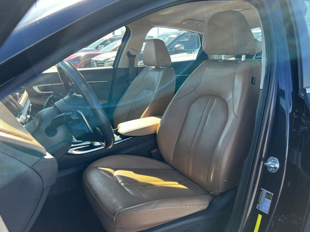 Used 2021 Hyundai Sonata Limited w/ Cargo Package image 16