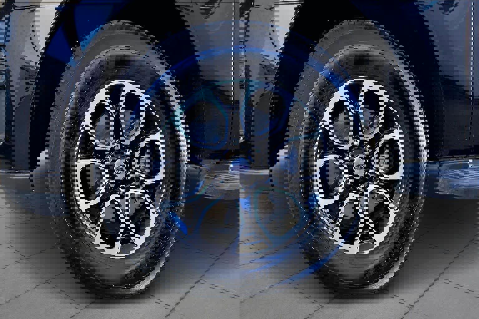 Certified 2024 Ford Expedition Max XLT image 10