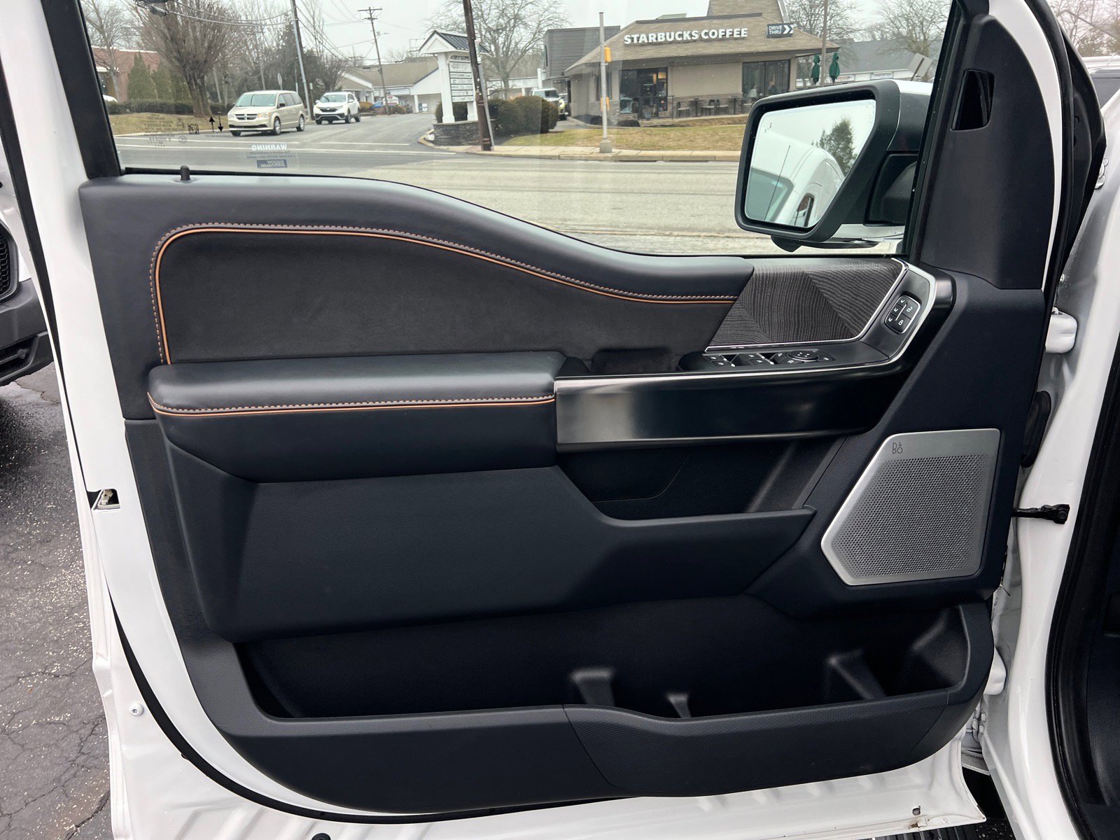 Certified 2022 Ford F150 Platinum w/ Equipment Group 701A High image 14