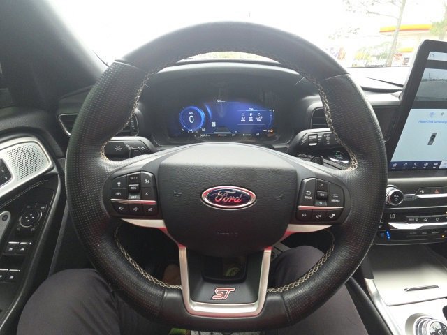 Certified 2020 Ford Explorer ST w/ ST High-Performance Pack image 17