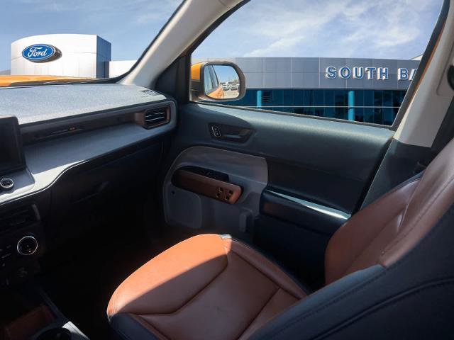 Certified 2023 Ford Maverick Lariat w/ Lariat Luxury Package FWD image 15