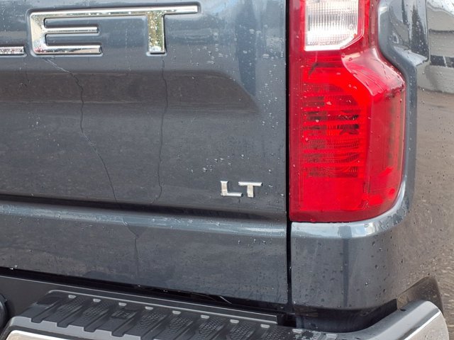 Used 2021 Chevrolet Silverado 1500 LT AWD/4WD image 5