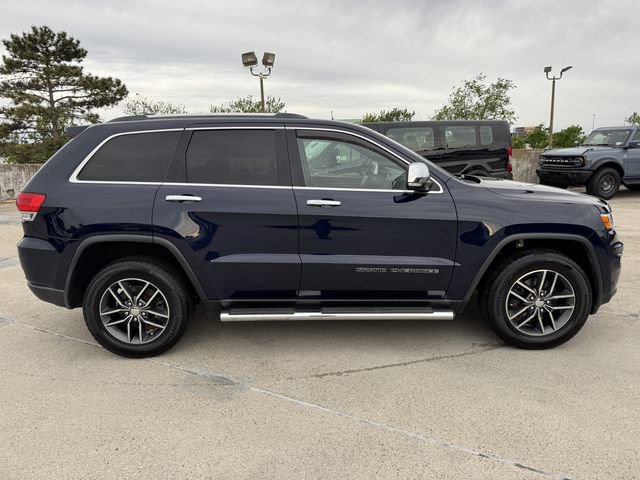 Used 2018 Jeep Grand Cherokee Limited AWD/4WD image 7