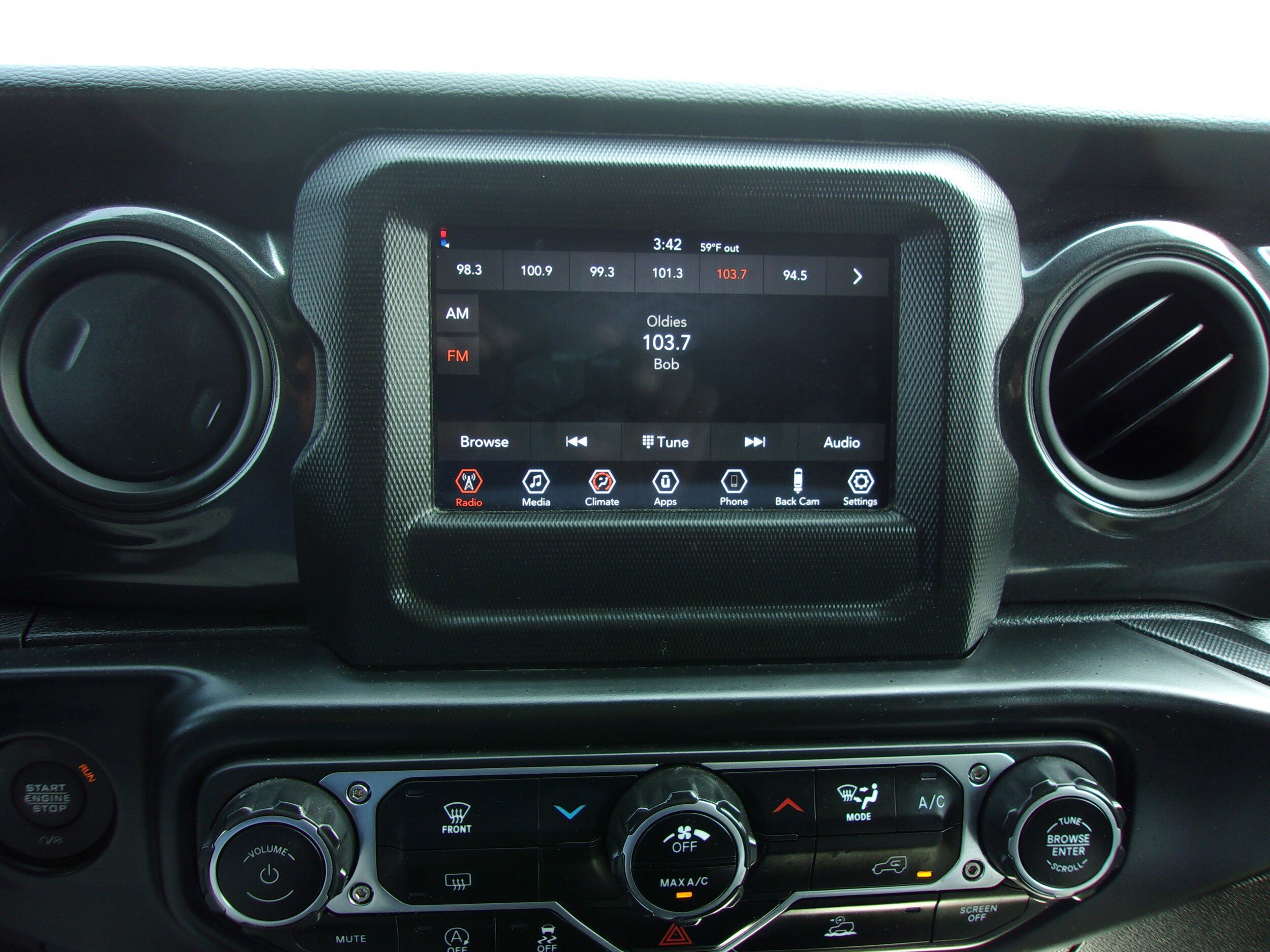 Used 2022 Jeep Wrangler Unlimited Sport AWD/4WD image 17
